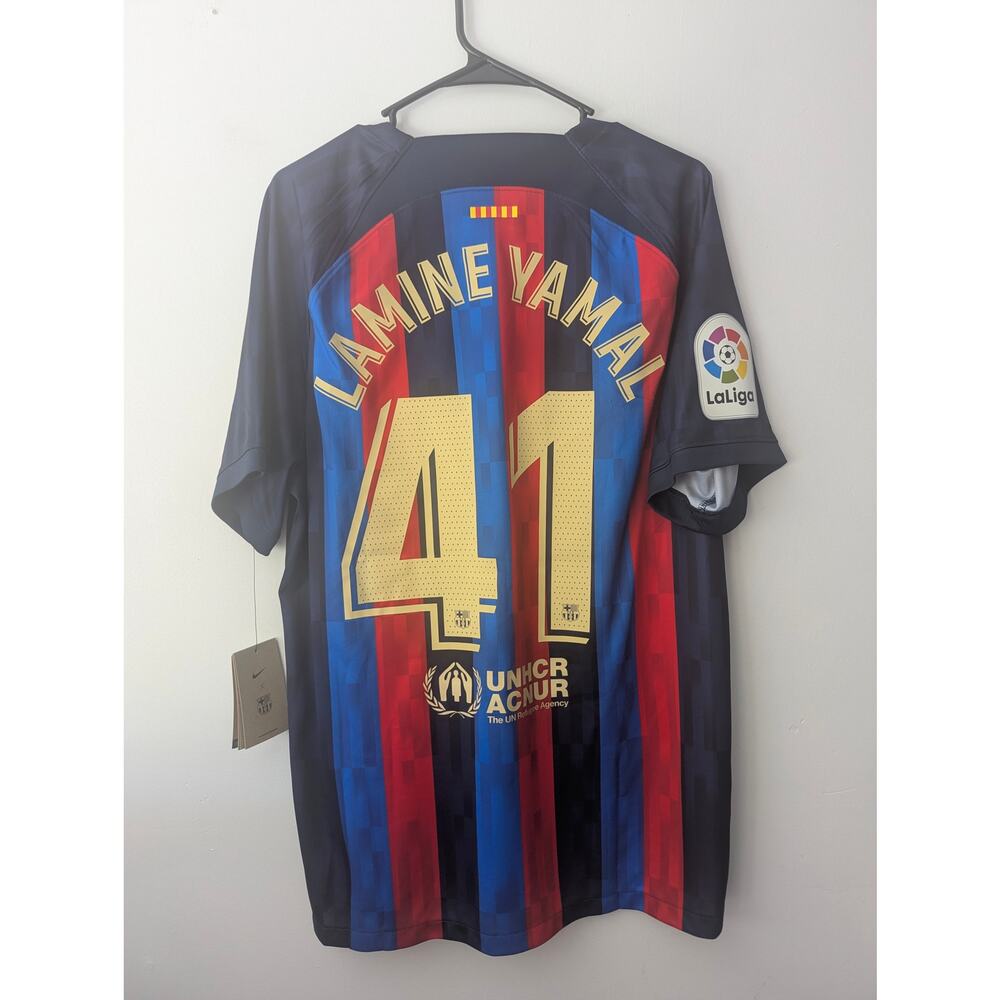 Barcelona Lamine Yamal Jersey XL NWT Soccer Shirt